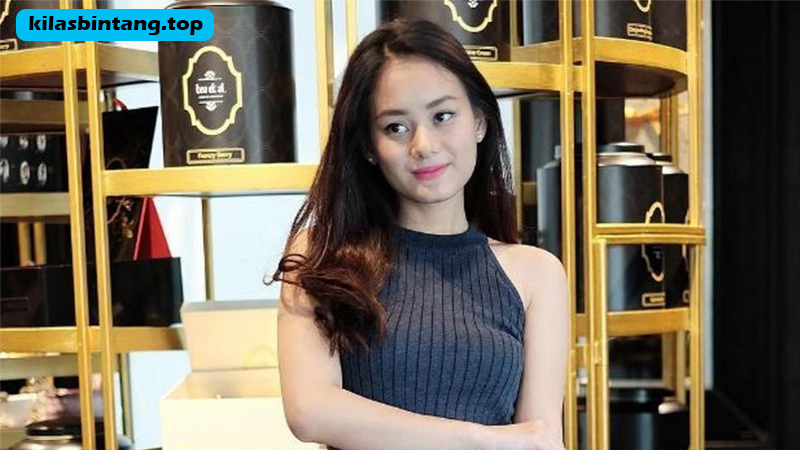 Dinda Hauw Profil dan Jejak Karier Bintang Muda Indonesia